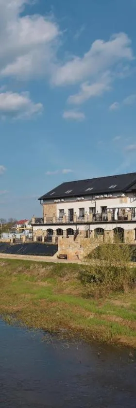 Hotel nad Pilicą，位于Przedbórz的酒店