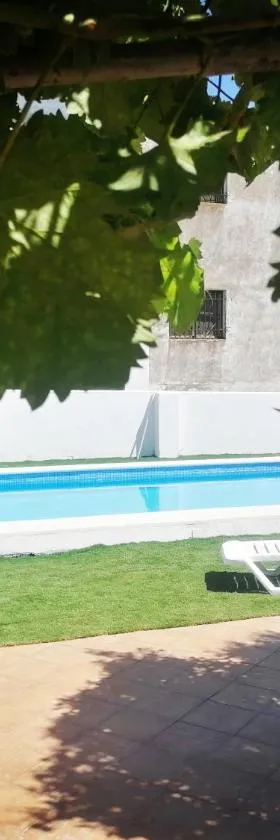 Sierra de Aracena Cala Huelva Casa Rural，位于Cala的酒店