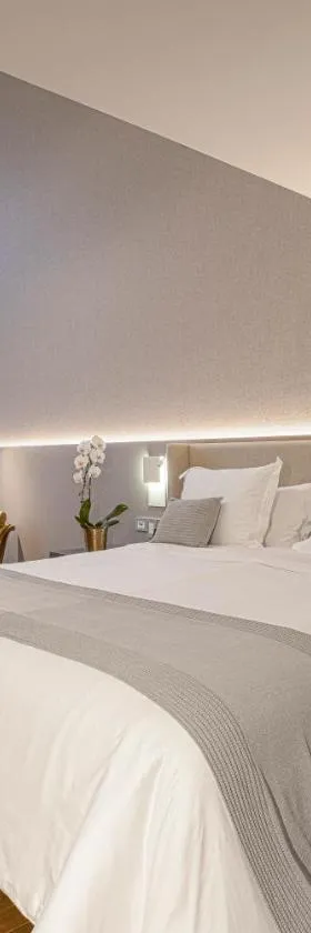 Suryaa Hotel Pinhais, Curio Collection by Hilton，位于Pinhais的酒店