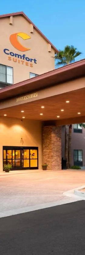 Comfort Suites Goodyear-West Phoenix，位于嘉年的酒店