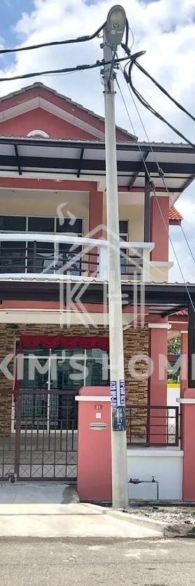 Kim’s Home - Homey At Your Stay，位于Nibung Tebal的酒店