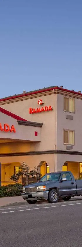 滨海城拉美达酒店，位于滨海城的酒店