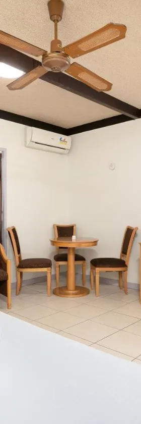 比洛威拉阿波罗汽车旅馆，位于Biloela的酒店