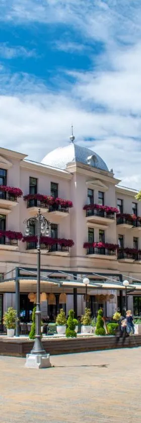 Zepter Hotel Vrnjacka Banja, member of Zepter Hotels，位于弗尔尼亚奇卡矿泉镇的酒店