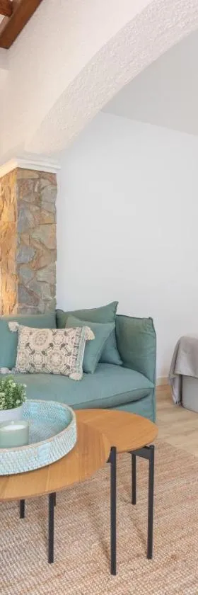 Bacom Apartment，位于卡尔德斯德马拉维亚的酒店