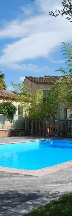 Hôtel Le Barry, Toulouse Nord，位于格拉登图尔的酒店