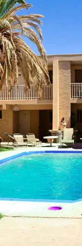 HOTEL MARIPINA，位于华雷斯城的酒店