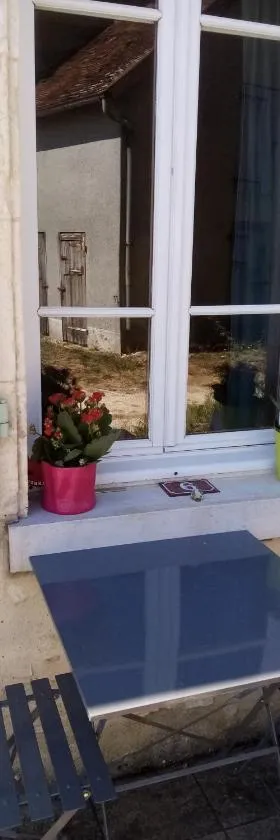 LA Vinee Gîte max 8 pers, maison familiale，位于Lain的酒店