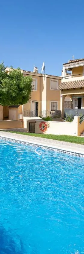 Heads 2 Holiday Homes Townhouse，位于比利亚马丁的酒店