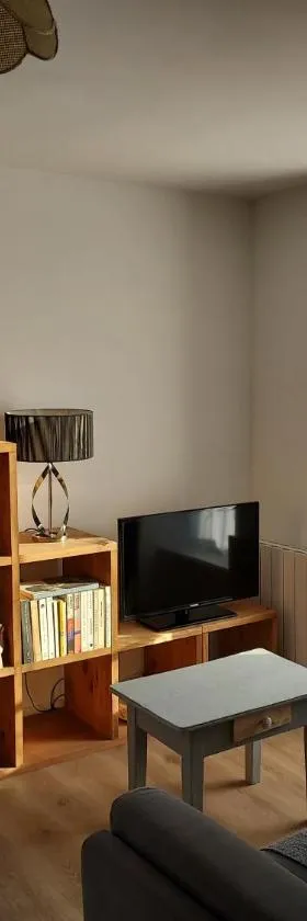 Appartement Duplex très lumineux en centre ville，位于Janzé的酒店