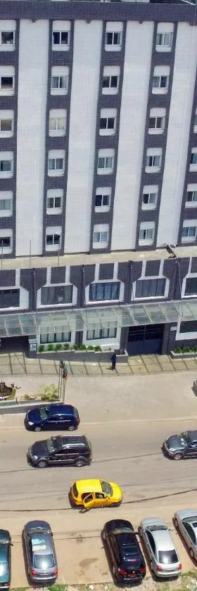 佛朗哥雅温得酒店，位于雅温得的酒店