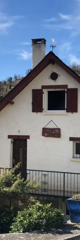 Gîte Malgré tout，位于Aydius的酒店
