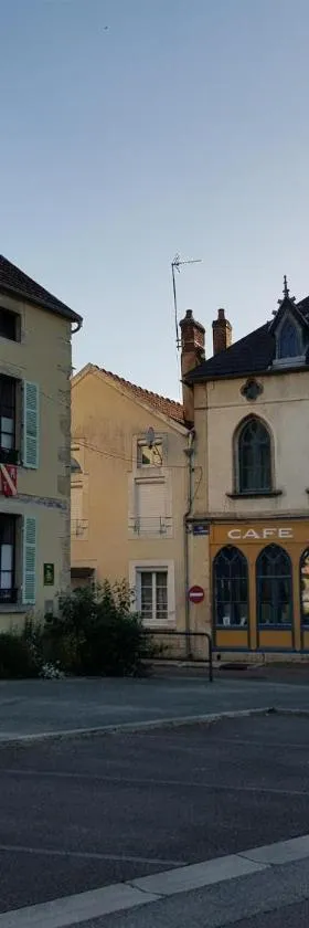 La Palette Fleurie，位于Laignes的酒店