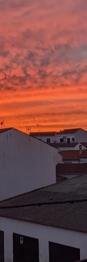 Cómodo piso en Cardeña (Córdoba)，位于卡尔德尼亚的酒店