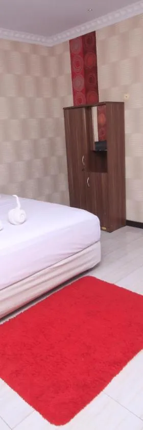 Tangkoko Lodge，位于Bitung的酒店