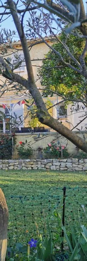 Chambre d'hôtes Le Cocon，位于Saint-Géniès-de-Malgoirès的酒店
