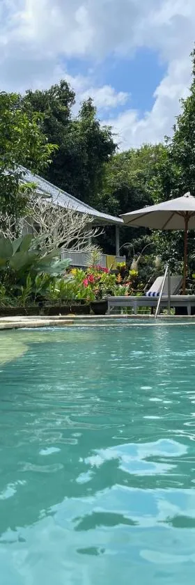 Balian Bliss Retreat Bungalow & Villas，位于Balian的酒店