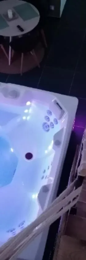 La Suite Chambre d’hôtes Spa et Sauna，位于利斯河畔艾尔的酒店