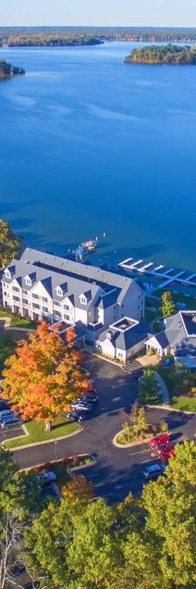 Bay Pointe Inn，位于Orangeville的酒店