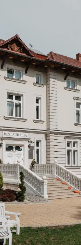 帕拉克拉肯酒店，位于Kazimierza Wielka的酒店