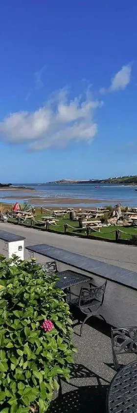 The Teifi Waterside Hotel，位于卡迪根的酒店