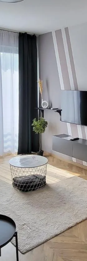 Dotis Apartman Tata，位于塔塔的酒店