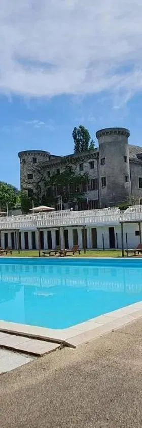 Château de Fontager，位于罗讷河畔塞尔沃的酒店