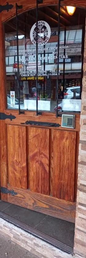 Hostal Valentino，位于比亚里卡的酒店