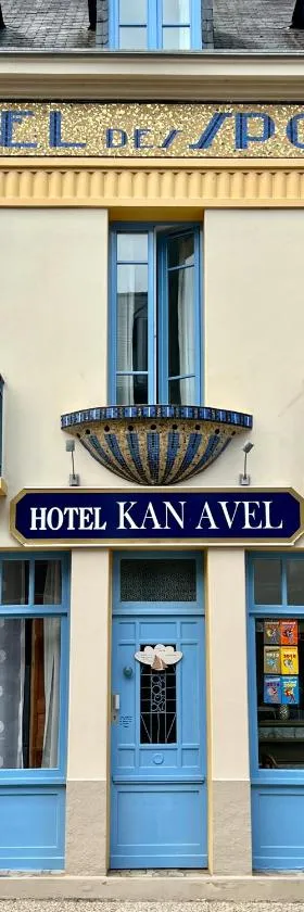 HOTEL KAN AVEL，位于圣吕奈尔的酒店