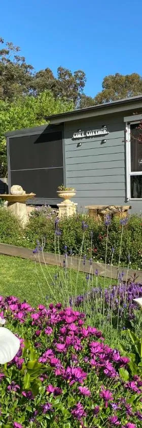 Cozy Cottage Victor Harbor，位于Hindmarsh Valley的酒店
