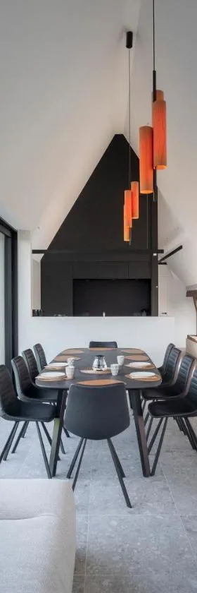 Apartment L'O Reine of Budgetkamer The Box，位于Sint-Pieters-Leeuw的酒店