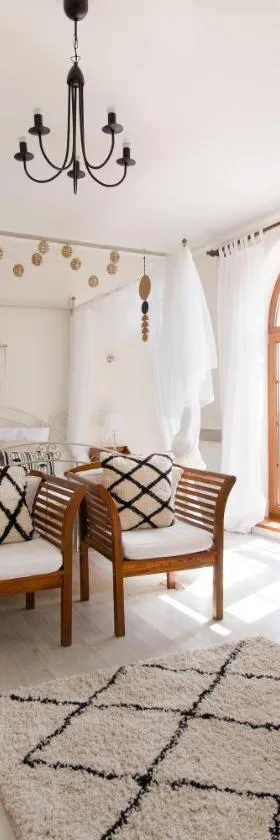 HOTEL LEMONIADA，位于Lućmierz的酒店