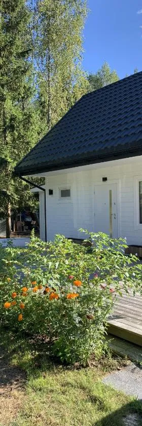 Piękny i ciepły domek w stylu skandynawskim z sauną，位于Łuka的酒店
