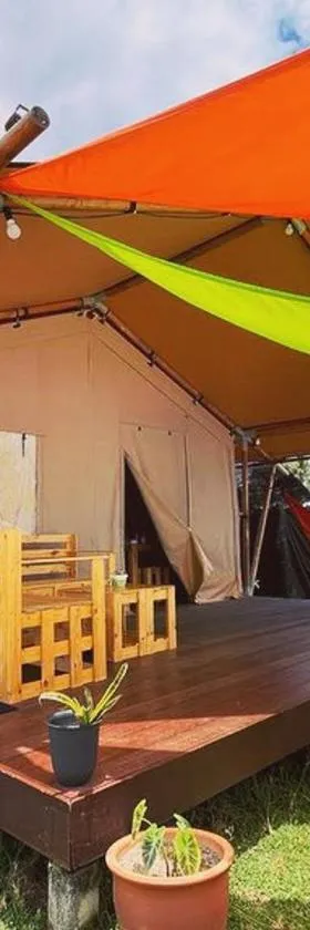 Rembulan Escape - Beachfront safari tent，位于佩纳利克村的酒店