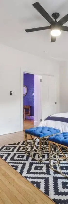 MidCentury Mod Suite, Hudson River/Mt Beacon Views，位于纽堡的酒店
