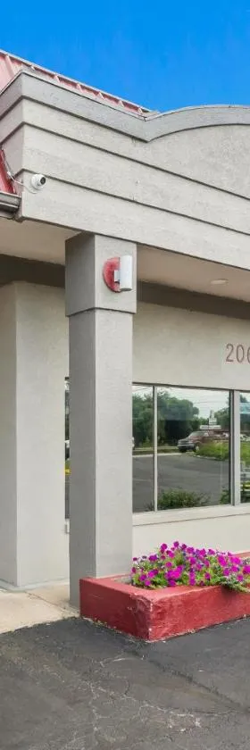 Red Roof Inn Lenoir，位于勒诺的酒店