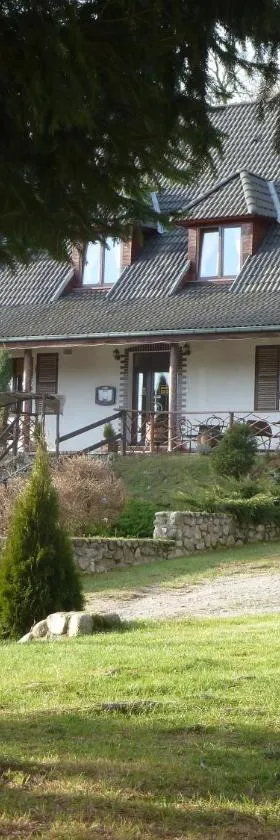 波德斯卡帕旅馆，位于梅斯瓦科维采的酒店