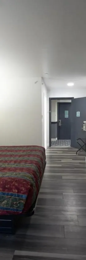 Greenwoods Inn & Suites，位于博林的酒店