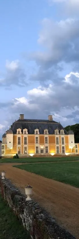 Château du Boschet chambre Pierre de Lescouet，位于Bourg-des-Comptes的酒店