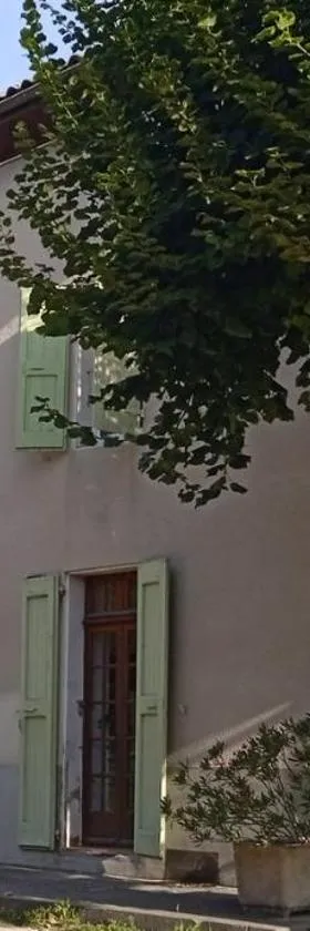 Gîte "le pommier"，位于Risset的酒店
