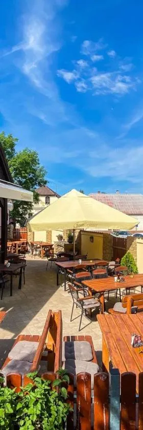 Penzion Český Dvůr，位于Starý Plzenec的酒店