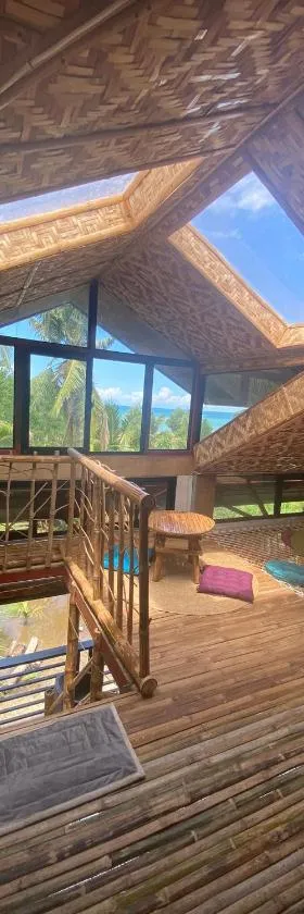 Beach House and Attic，位于Mahuyabhuyab的酒店