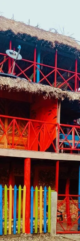 HOSTAL BELLEZA TROPICAL，位于Moñitos的酒店