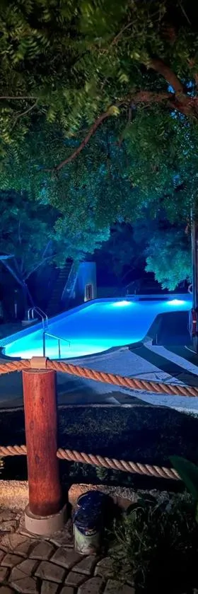 Lunar Dive Resort: Bamboo Villas，位于库布的酒店