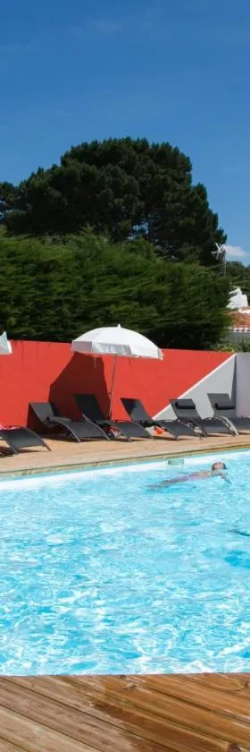 La Villa en L'île - 2 Piscines & Spa，位于诺亚芒提亚的酒店