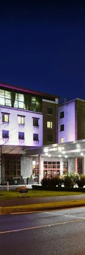 Crowne Plaza Dublin Airport by IHG，位于桑特里的酒店