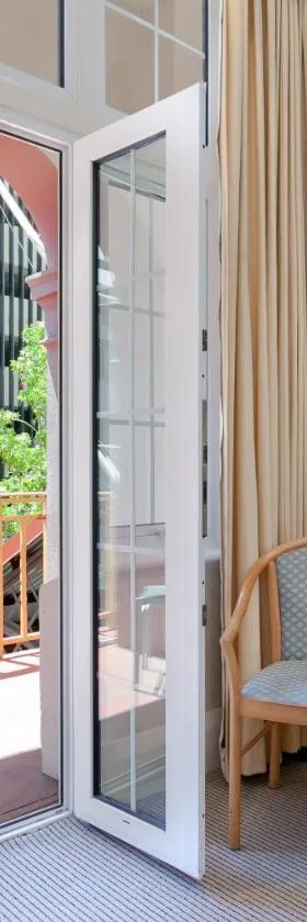 European Hotel，位于珀斯的酒店
