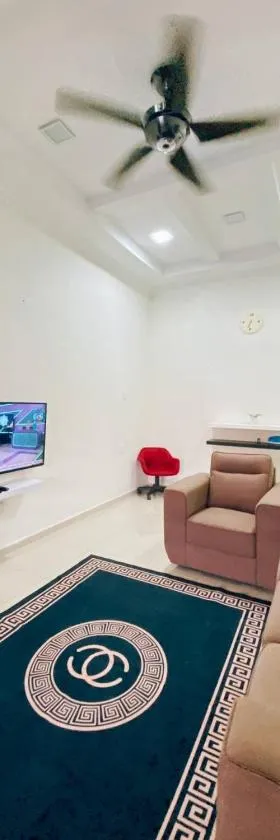 Rawyna homestay segamat，位于昔加末的酒店