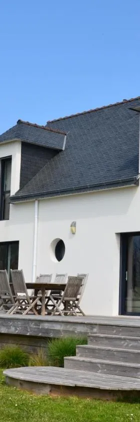 La Magnifique Villa à 500m de la plage，位于Plozévet的酒店