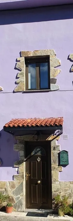 Casa Rural Puerta del Gamoniteiru，位于波拉·德莱纳的酒店